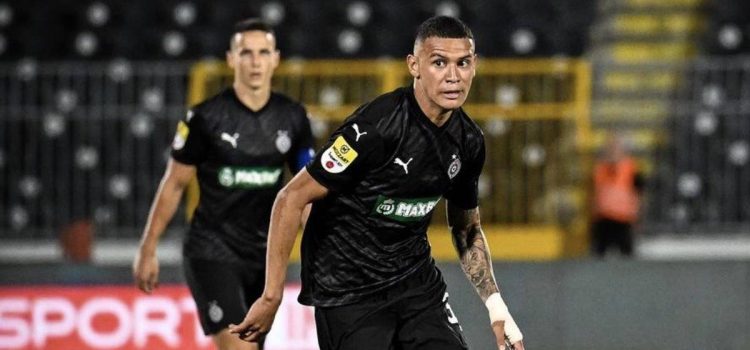 alt Legionario hondureño, se acerca cada vez más a la liga española