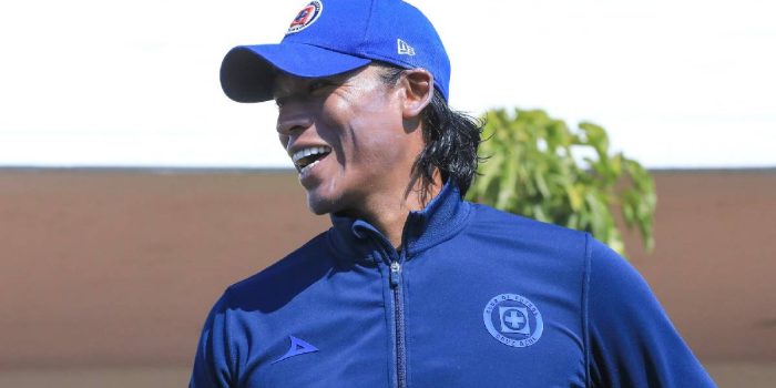 alt El mexicano Joel Huiqui y un interinato para la historia de Cruz Azul