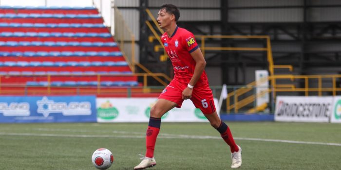 alt Joya del fútbol costarricense, da su primer salto a Europa