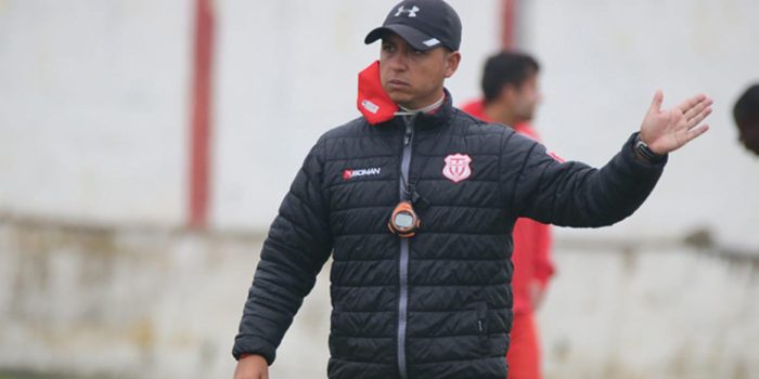 Debut del colombiano Juan Pablo Buch como técnico en Ecuador.