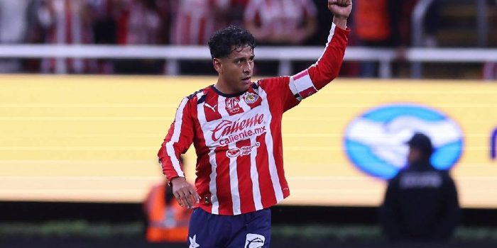 alt Chivas sigue a la espera del mexicano Luis Romo