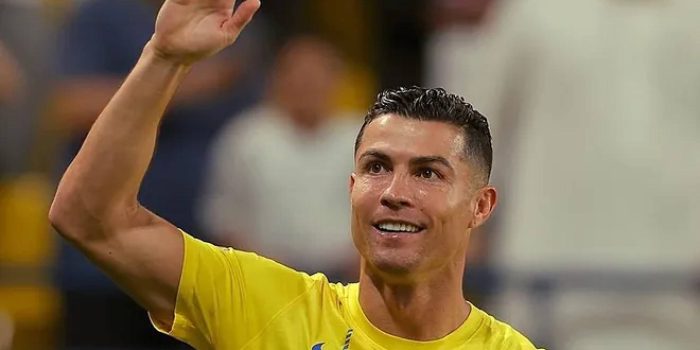 alt 1-2. Cristiano Ronaldo vale por tres y mantiene viva la llama de Al Nasser