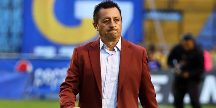 alt ¡POR LA GLORIA! Cinco técnicos extranjeros instalados en los cuartos de final en Guatemala