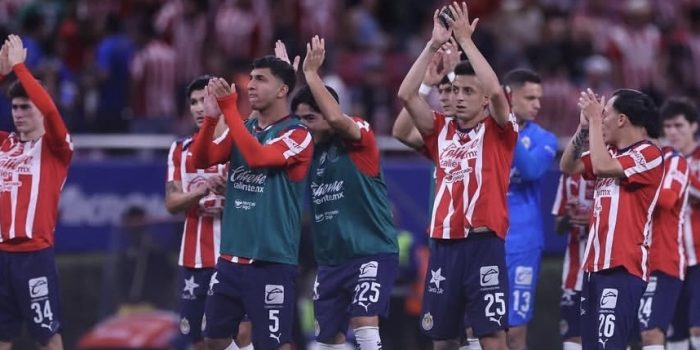 Milito Chivas Mexico