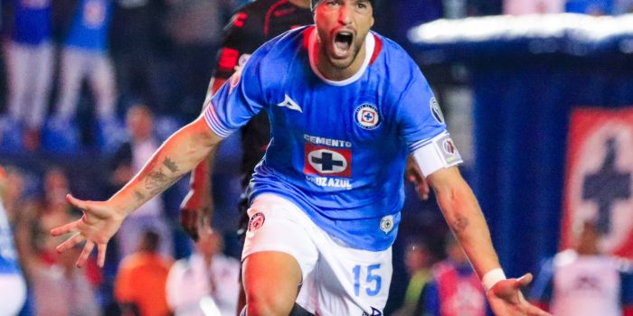 alt El uruguayo, Nacho Rivero, a una firma de Xolos de Tijuana