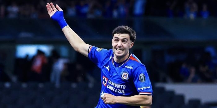 Paradela Cruz Azul Mexico