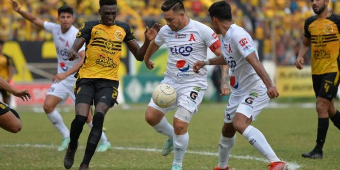 alt Alianza del mexicano Sandoval, se consolida en El Salvador