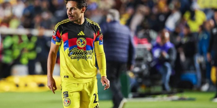 alt El brasileño Raphael Veiga debuta con América