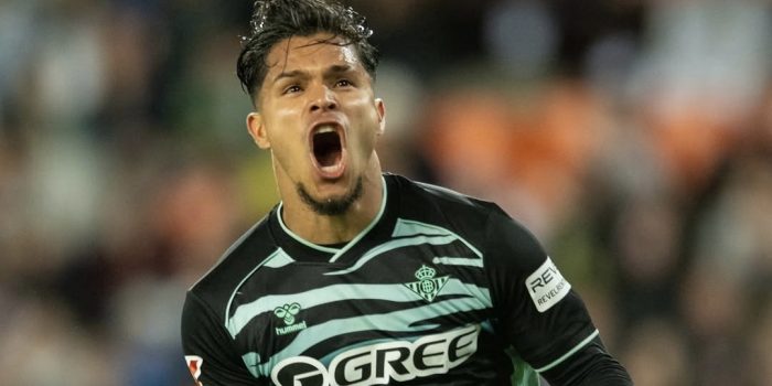 Screenshot_20251109_231039_Instagram