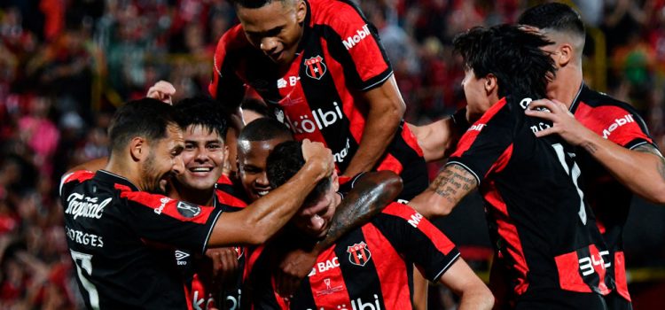 alt Saprissa da tajante golpe a Herediano y Puntarenas y Alajuelense dejan abierta la serie
