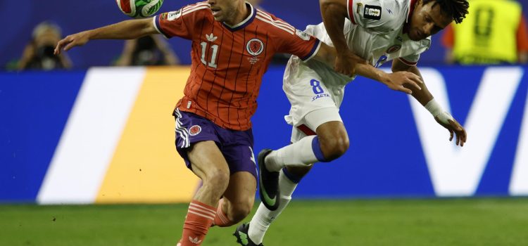 alt ¡ROMPIERON LA ESPERA! Escocés McGinn castiga al haitiano Placide y Escocia lidera el Grupo C