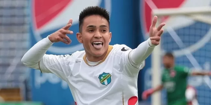 alt El delantero guatemalteco Santis es fichado por el Dinamo Tiflis de Georgia