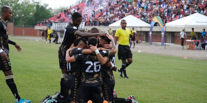 alt Joven panameño, a un paso de conseguir el ascenso en Colombia