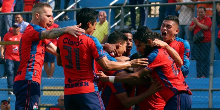 alt ¡LIDER INDISCUTIDO! Sudamericanos, no sueltan la punta en el fútbol guatemalteco