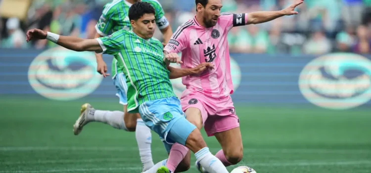 Obed Vargas y Lionel Messi