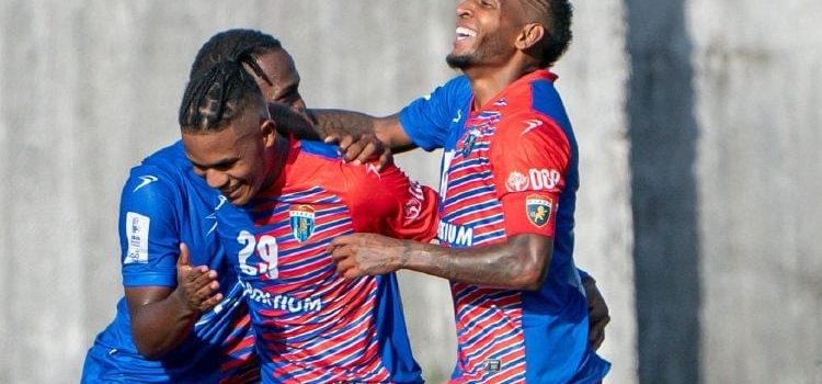 alt Se busca campeón en Panamá, colombianos los únicos extranjeros en la gran final