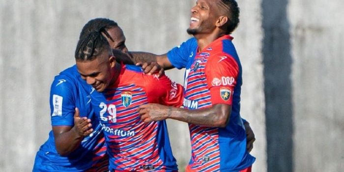 alt Plaza Amador con gol de panameño Lopez vence a Real España