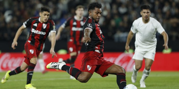 alt Lanús le empata a River de los colombiano Castaño y Borja