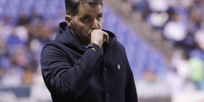 alt Larcamón afirma que prefiere que Cruz Azul esté obligado a ganar para avanzar a la final