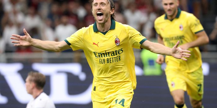 El jugador del AC Milan Luka Modric celebra el 1-0 durante el partido de la Serie A que han jugado AC Milan y Bologna FC 1909, en Milan, Italia. EFE/EPA/MATTEO BAZZI