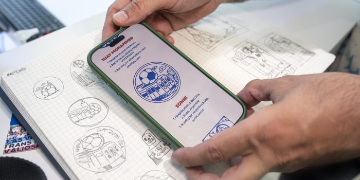 Fotografía que muestra los sellos del programa 'World Cup ‘26 NYC Neighborhood Passport', una iniciativa destinada a acercar a turistas y residentes a los barrios de la ciudad durante la Copa Mundial de Fútbol de 2026, este martes, en Nueva York (Estados Unidos). EFE/ Angel Colmenares