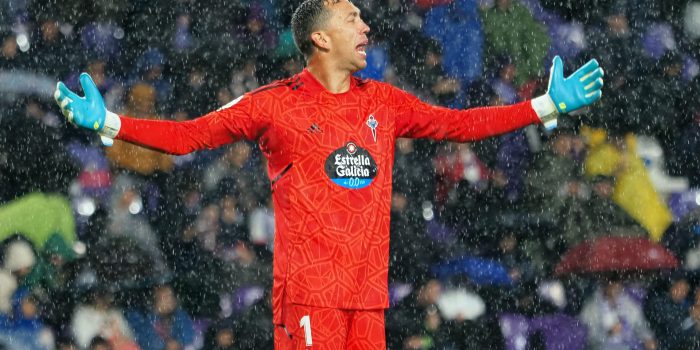 ALT El portero argentino Marchesín se desvincula del Celta