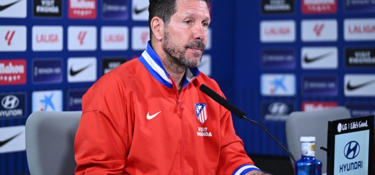 Simeone, en la rueda de prensa de este viernes. EFE/ Fernando Villar