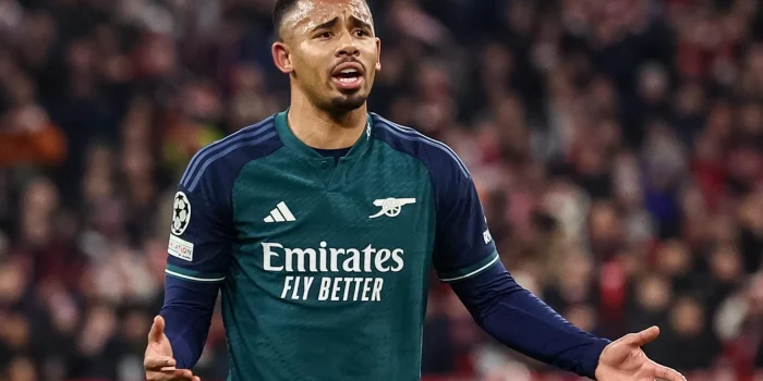 alt Gabriel Jesús se entrena diez meses después