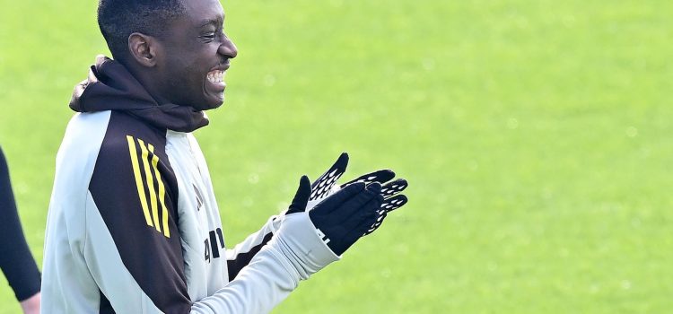 Foto de archivo de Randal Kolo Muani, durante un entrenamiento del Juventus. EFE/EPA/Alessandro Di Marco
```