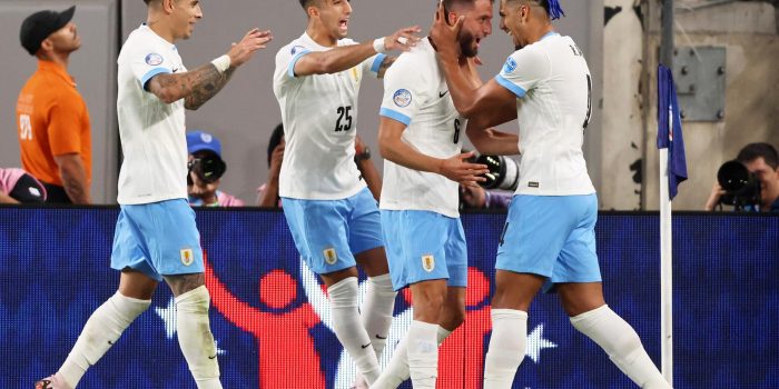 alt Seis pelotazos en el día que Uruguay presenta sus credenciales y deja en la cuneta a Bolivia