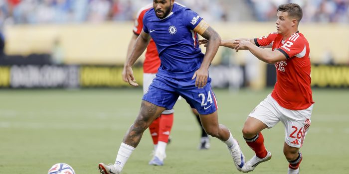 alt Con un autogol del colombiano Ríos, Chelsea derrota al Benfica