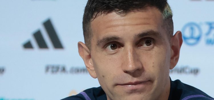 alt Emiliano Martínez renueva hasta 2029 con el Aston Villa