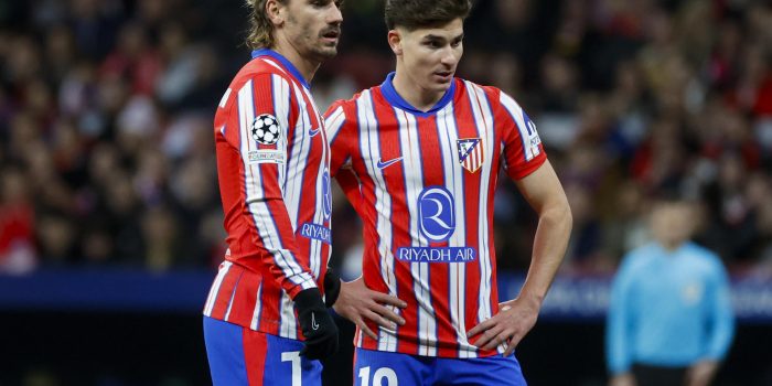 Julián Álvarez y Griezmann, en una foto de archivo con el Atlético de Madrid. EFE/ JuanJo Martín