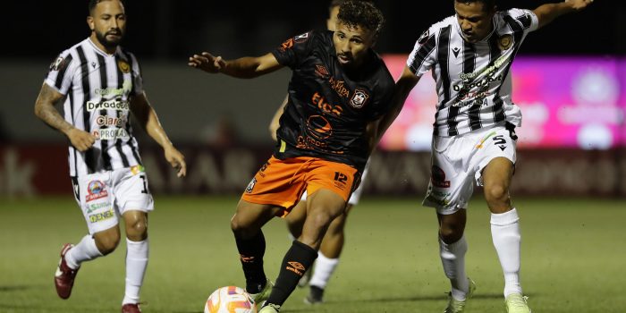 alt Inicia el fútbol de Nicaragua, con costarricenses como protagonistas