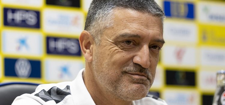 alt García Pimienta, nuevo entrenador del Sevilla para las dos próximas temporadas