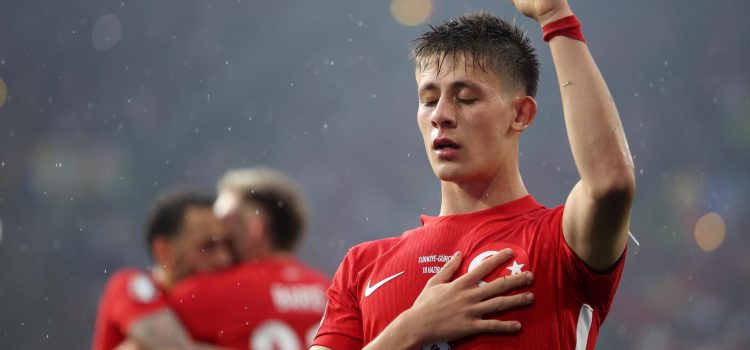 alt 3-1. Maravilla de Güler, victoria de Turquía