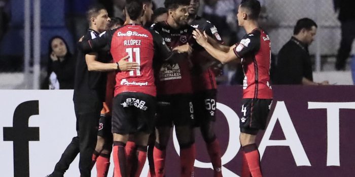 alt 1-3. Alajuelense pone un pie en las semifinales de Copa Centroamericana