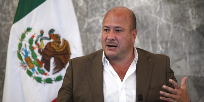 Fotografía de archivo del exgobernador de Jalisco Enrique Alfaro, durante una rueda de prensa en la ciudad de Guadalajara, estado de Jalisco (México). EFE/Francisco Guasco