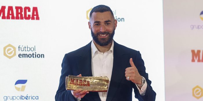 Karim Benzema recibe el galardón Marca Leyenda. EFE/ Rodrigo Jimenez