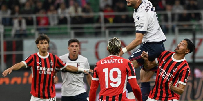 alt El mexicano Giménez rescata al Milan antes de la final de Copa