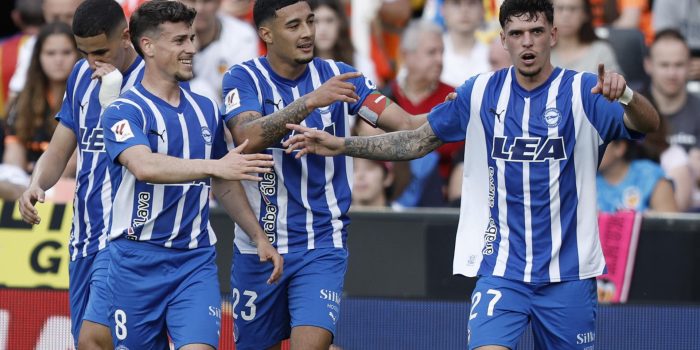 ALT 0-1. Javi López sella la permanencia del Alavés y aleja al Valencia de Europa