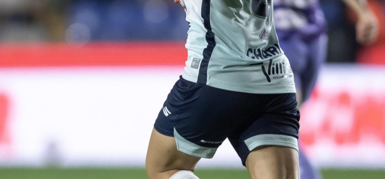 Charlyn Corral de Pachuca femenil celebra un gol. Imagen de archivo. EFE/Miguel Sierra