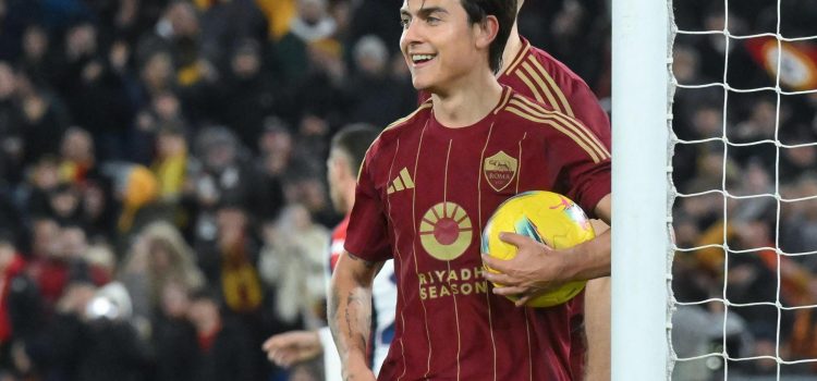 alt Doblete del argentino Dybala para meter a Roma en octavos