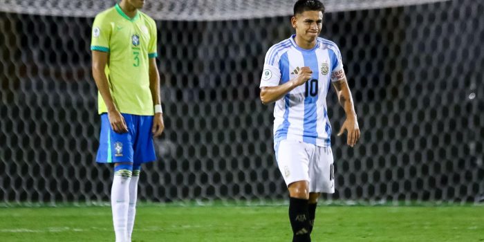 El futbolita argentino Claudio Echeverri, en una foto de archivo. EFE/ Juan Carlos Hernández