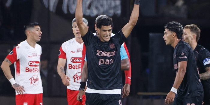 Tomás Nasif, celebra un gol para el Platense. EFE/Juan Ignacio Roncoroni