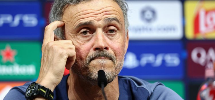El entrenador del PSG Luis Enrique en la Conferencia de Prensa previa a la final de la Liga de Campeones contra el Arsenal EFE/EPA/FRANCK FIFE / POOL