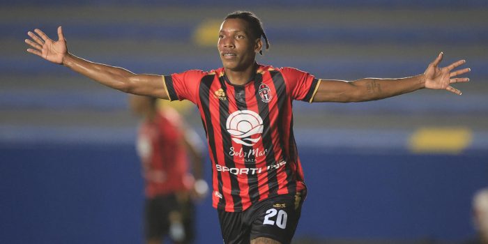 alt Doblete de Jordan Girón clasifica al San Miguelito a la Copa de Campeones