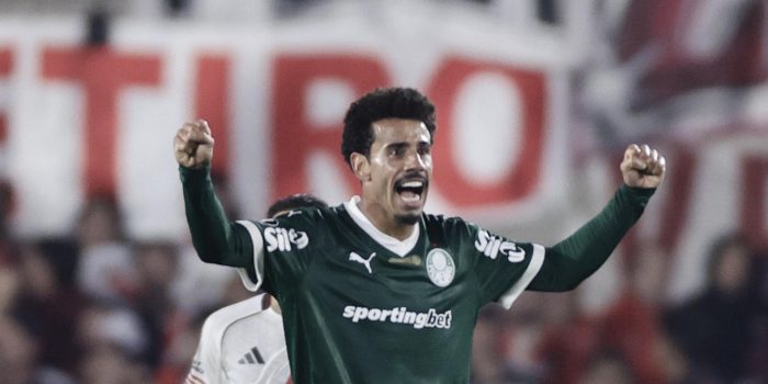 alt Un Palmeiras embalado mira las semifinales sobre un River herido