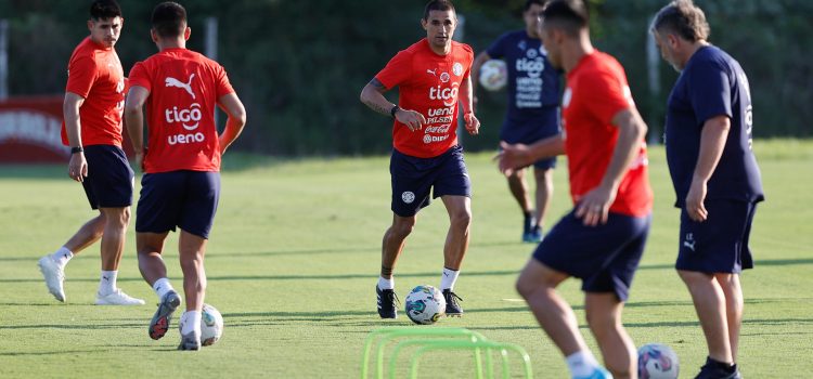 alt Bobadilla afirma que Paraguay luchará por mantenerse en zona de clasificación al Mundial