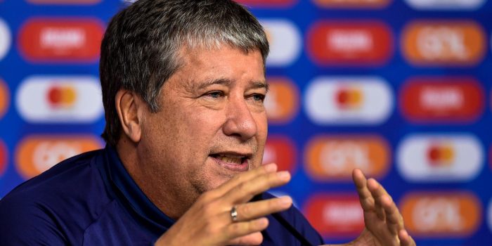 alt Colombiano 'Bolillo' Gómez renuncia a dirección técnica del Junior, que lo reemplaza con Arturo Reyes